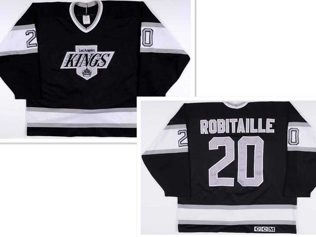 Mens Los Angeles Kings #20 Luc Robitaille Black Throwback CCM Jersey